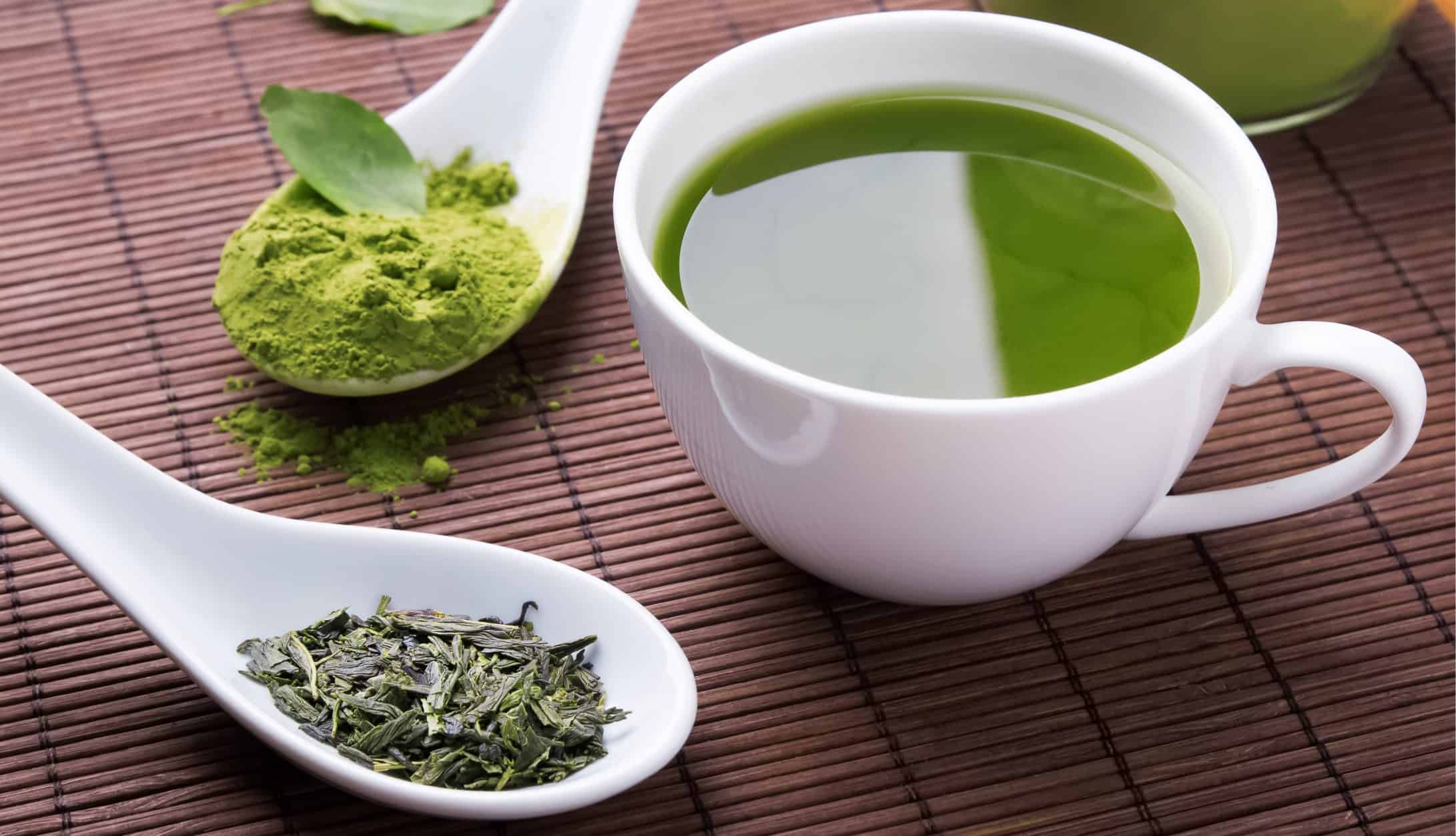 How Much Caffeine In Green Tea And The Side Effects Liquid Image