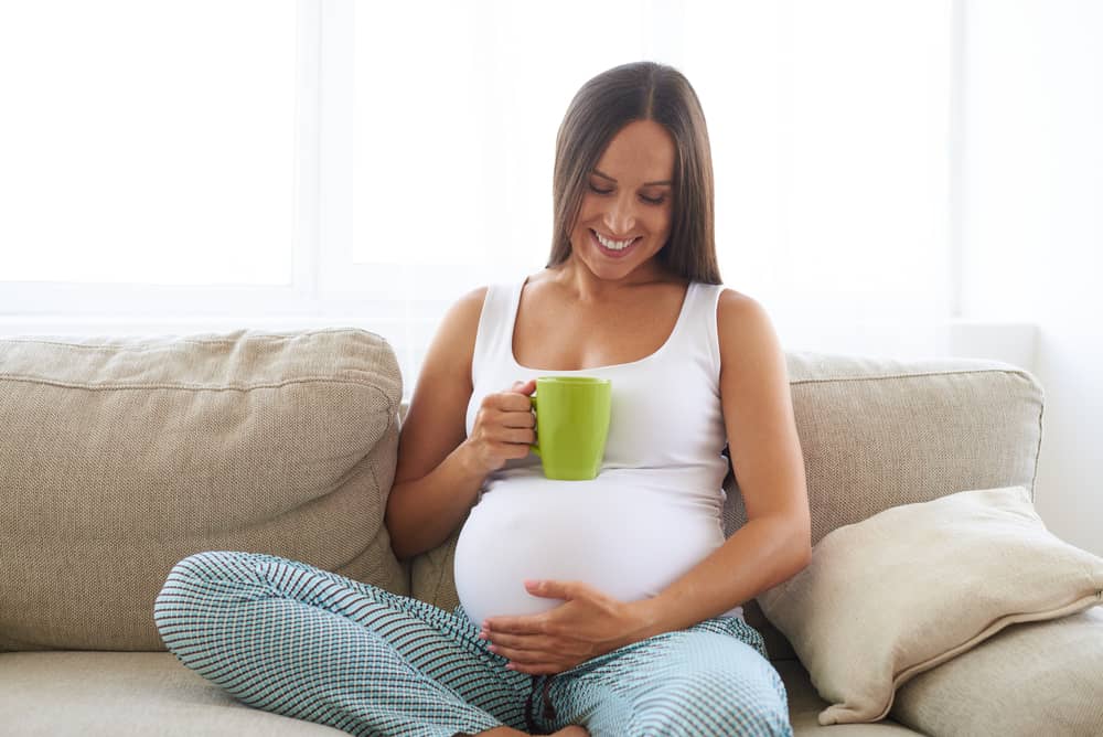 is-it-safe-to-drink-matcha-green-tea-while-pregnant-liquid-image